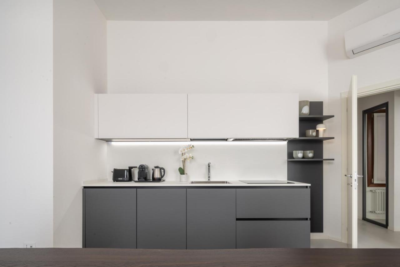 Design Apartment With Balcony On The Grand Canal R&R Βενετία Εξωτερικό φωτογραφία
