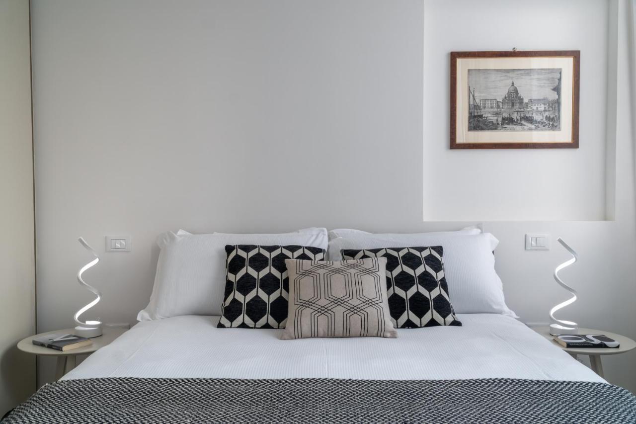 Design Apartment With Balcony On The Grand Canal R&R Βενετία Εξωτερικό φωτογραφία